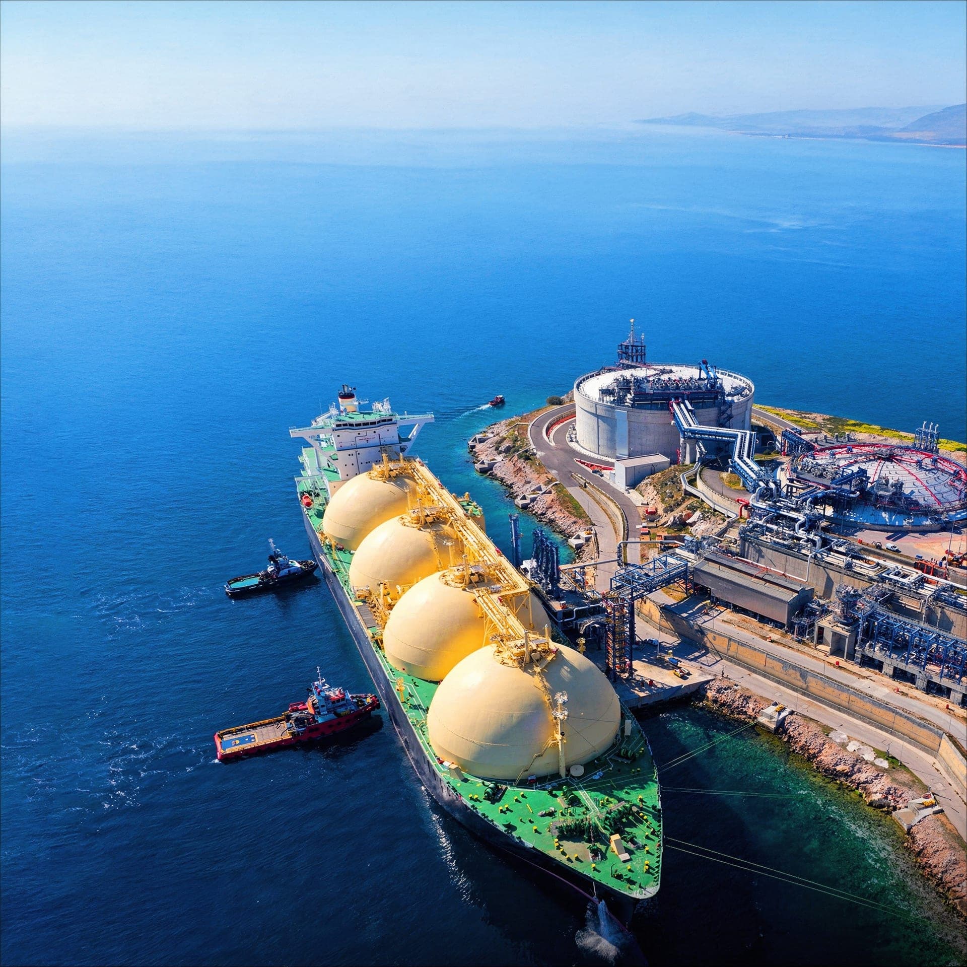Oil and gas project cargo at a refinery yard